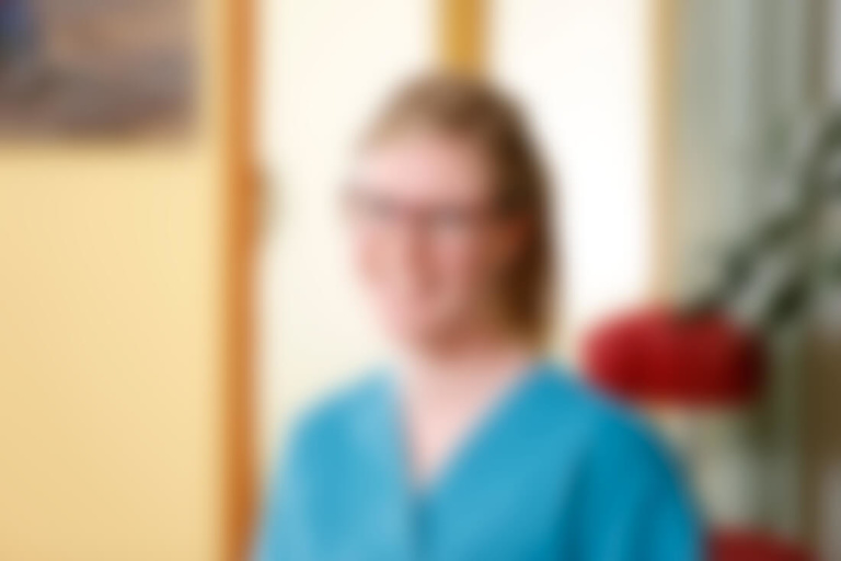 Zahnärzte Bordesholm - Angelika Abend - Team - sie