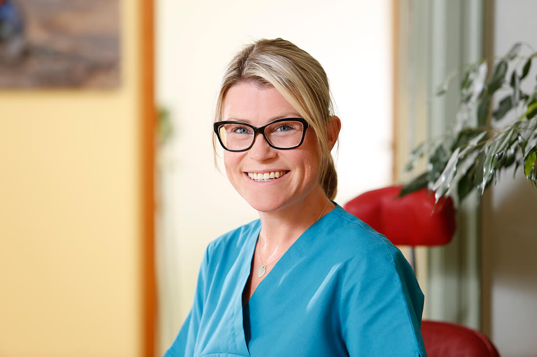 Zahnärzte Bordesholm – Angelika Abend – Team – Inga Zahnärzte Bordesholm - Angelika Abend - Team - Inga